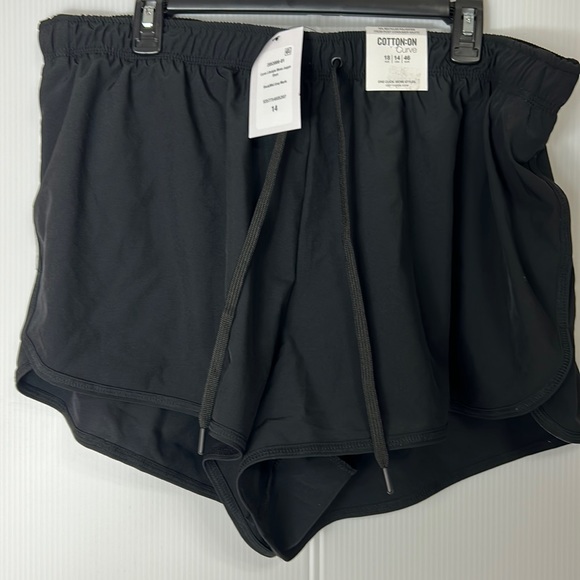 Cotton On Pants - Women’s cotton on jogger shorts NWT Size 14